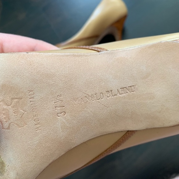 Manolo Blahnik Bow Tie Heels - Picture 7 of 7